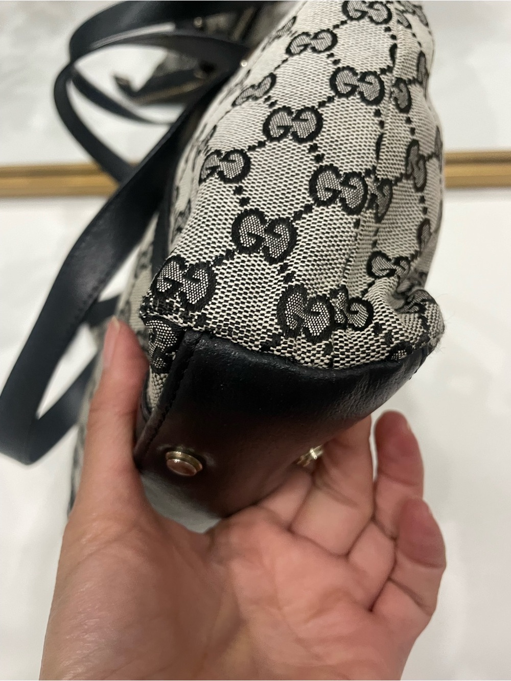 Gucci Black & Beige GG Canvas Tote Bag - Picture 10 of 16